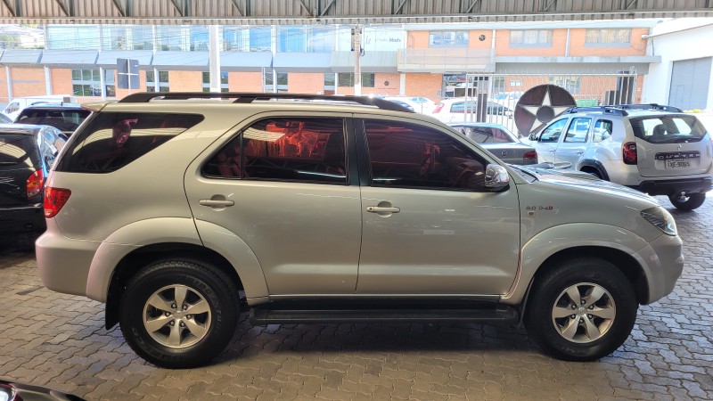 HILUX SW4 3.0 SRV 4X4 16V TURBO INTERCOOLER DIESEL 4P AUTOMÁTICO - 2008 - GARIBALDI