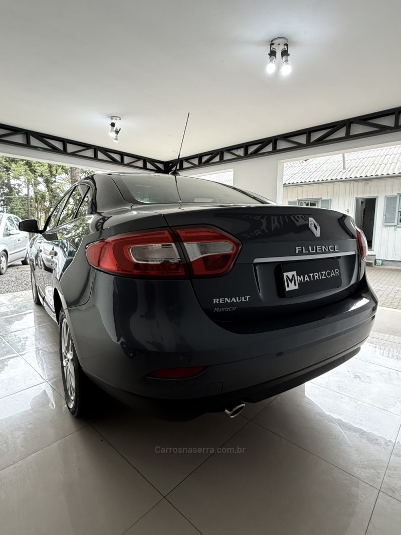 FLUENCE 2.0 DYNAMIQUE PLUS 16V FLEX 4P AUTOMÁTICO - 2016 - CANELA