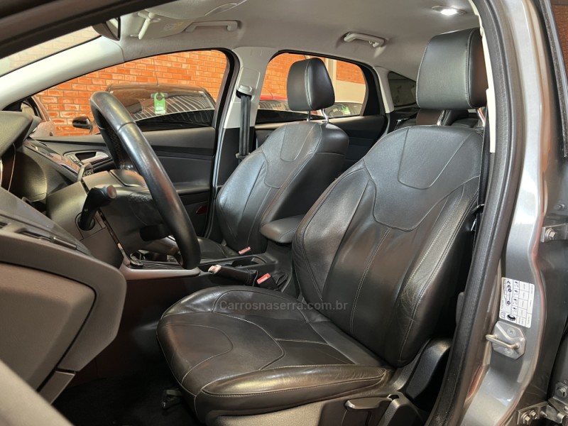 FOCUS 1.6 SE PLUS 16V FLEX 4P MANUAL - 2016 - BENTO GONçALVES
