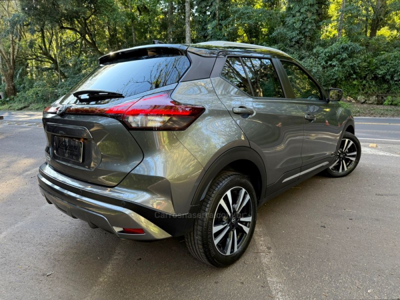 KICKS 1.6 EXCLUSIVE 16V FLEX 4P AUTOMÁTICO - 2024 - DOIS IRMãOS