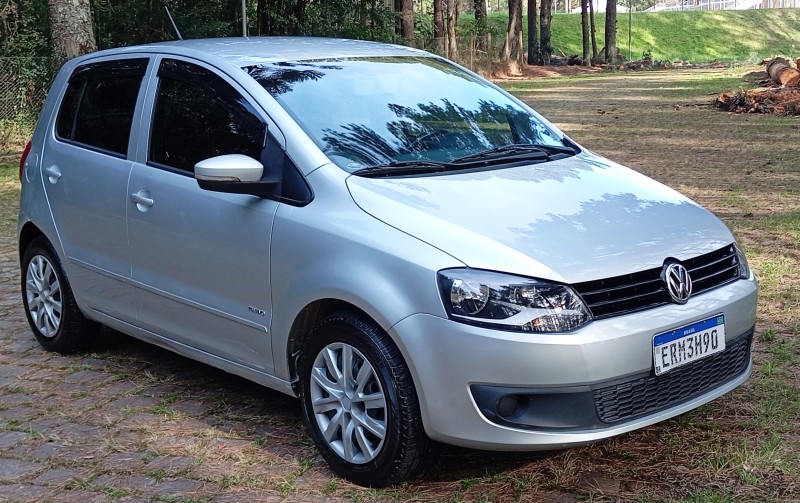 FOX 1.0 MI 8V FLEX 4P MANUAL - 2011 - CAXIAS DO SUL