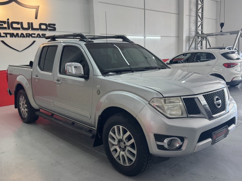 FRONTIER 2.5 SL 10 ANOS 4X4 CD TURBO ELETRONIC DIESEL 4P AUTOMÁTICO - 2013 - CAXIAS DO SUL