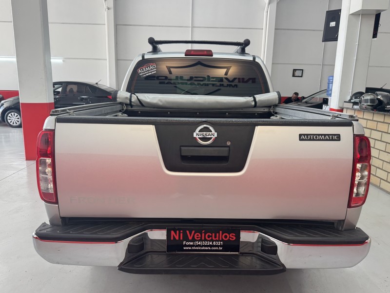 FRONTIER 2.5 SL 10 ANOS 4X4 CD TURBO ELETRONIC DIESEL 4P AUTOMÁTICO - 2013 - CAXIAS DO SUL