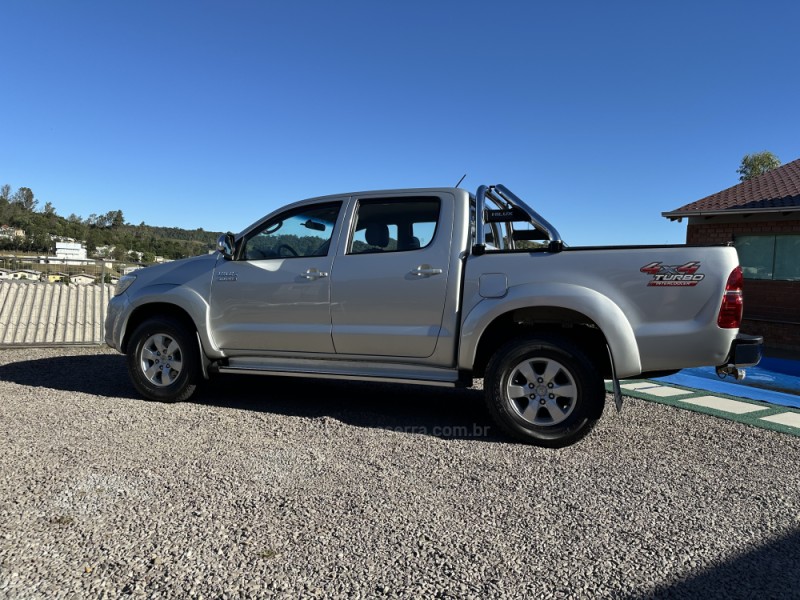 HILUX 3.0 SRV 4X4 CD 16V TURBO INTERCOOLER DIESEL 4P AUTOMÁTICO - 2013 - SERAFINA CORRêA