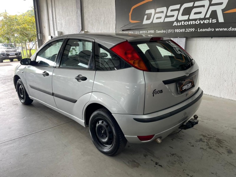 FOCUS 1.6 8V FLEX 4P MANUAL - 2008 - BOM PRINCíPIO