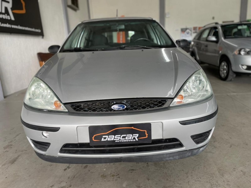 FOCUS 1.6 8V FLEX 4P MANUAL - 2008 - BOM PRINCíPIO