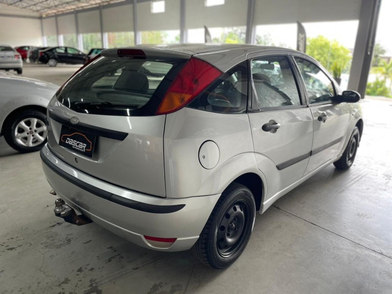 FOCUS 1.6 8V FLEX 4P MANUAL - 2008 - BOM PRINCíPIO