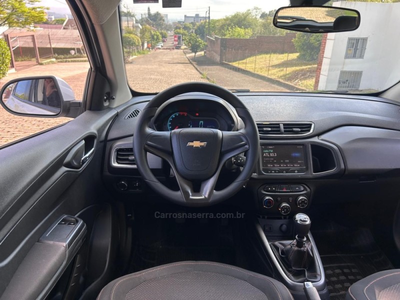 ONIX 1.4 MPFI LT 8V FLEX 4P MANUAL - 2014 - VENâNCIO AIRES