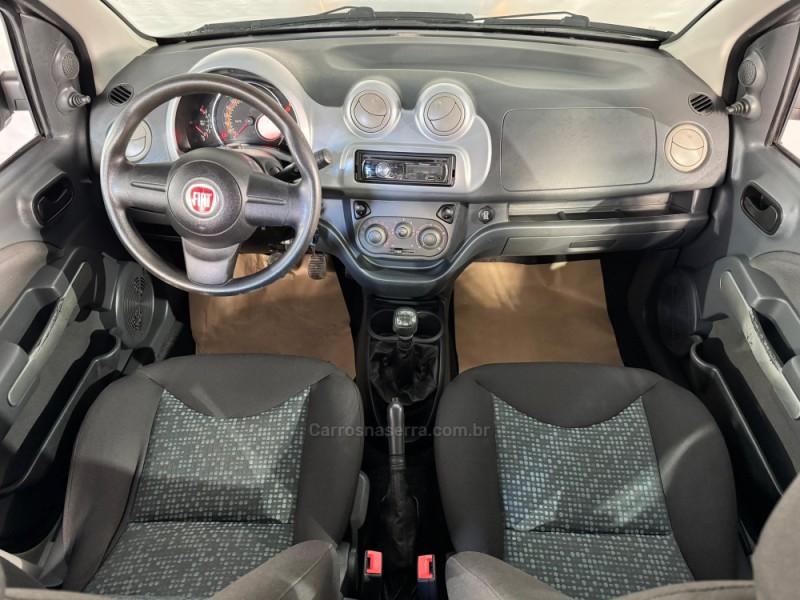 UNO 1.4 ATTRACTIVE 8V FLEX 4P MANUAL - 2011 - NOVA PRATA