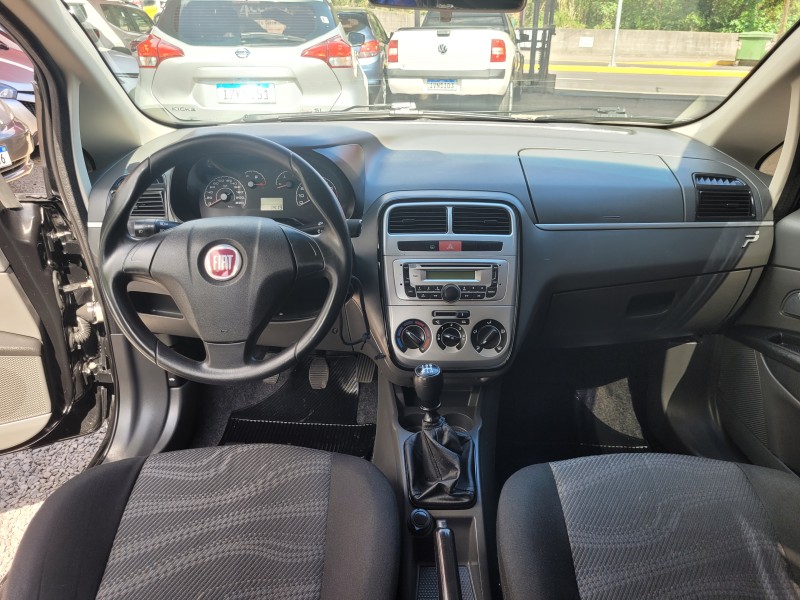 PUNTO 1.4 ATTRACTIVE 8V FLEX 4P MANUAL - 2012 - CARLOS BARBOSA