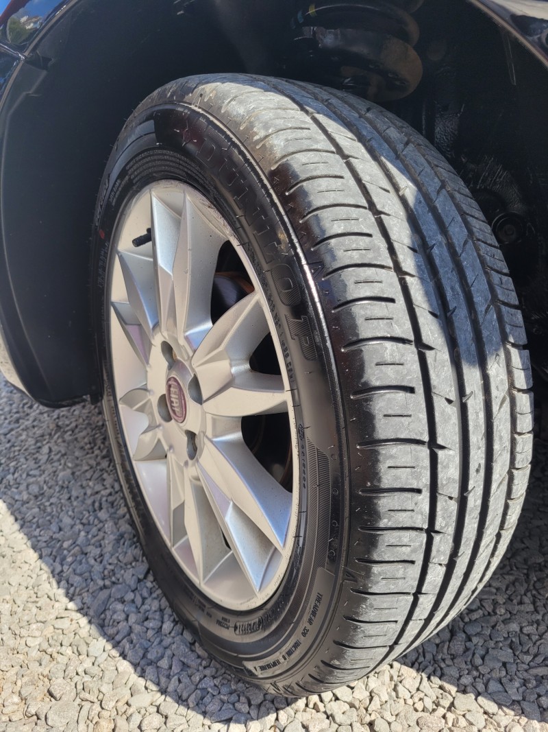 PUNTO 1.4 ATTRACTIVE 8V FLEX 4P MANUAL - 2012 - CARLOS BARBOSA