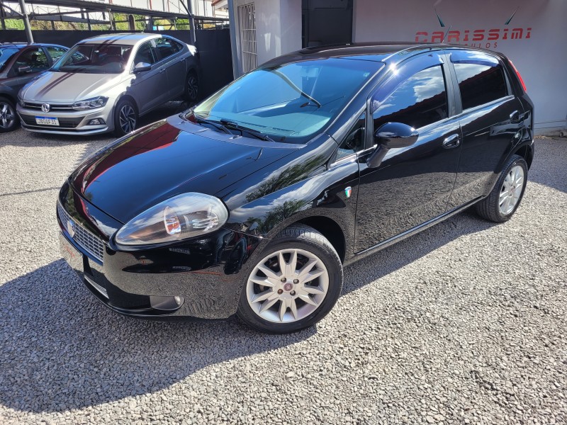 PUNTO 1.4 ATTRACTIVE 8V FLEX 4P MANUAL - 2012 - CARLOS BARBOSA