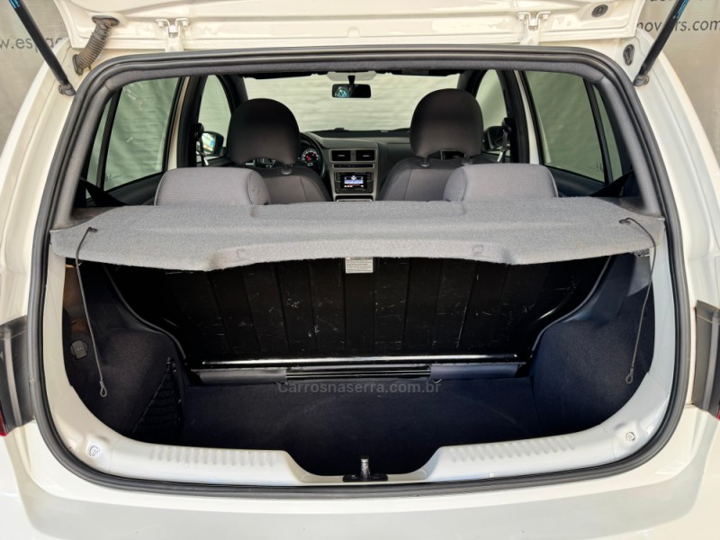 FOX 1.0 MPI TRACK 12V FLEX 4P MANUAL - 2016 - NOVA PRATA