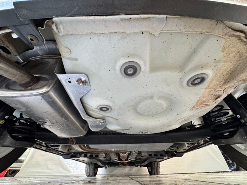 FOX 1.0 MPI TRACK 12V FLEX 4P MANUAL - 2016 - NOVA PRATA