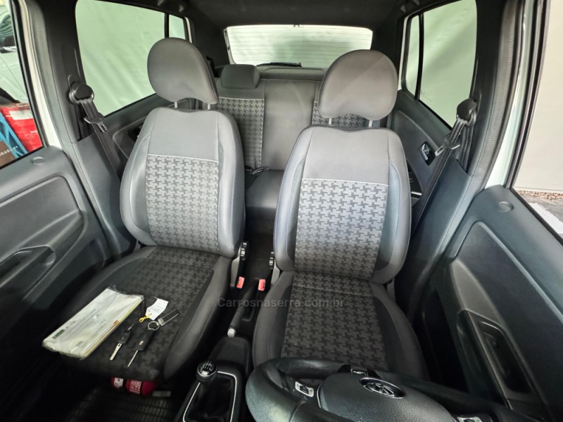 FOX 1.0 MPI TRACK 12V FLEX 4P MANUAL - 2016 - NOVA PRATA
