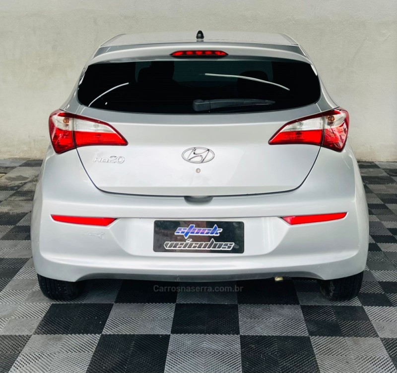 HB20 1.0 COMFORT PLUS 12V FLEX 4P MANUAL - 2017 - NOVO HAMBURGO