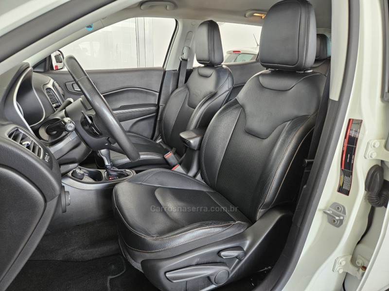 COMPASS 2.0 16V DIESEL LONGITUDE 4X4 AUTOMÁTICO - 2018 - TAPEJARA