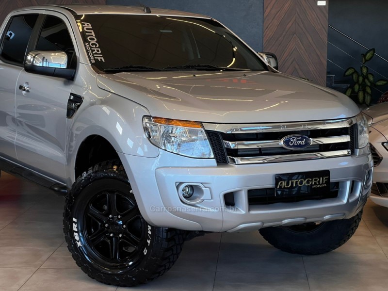 RANGER 3.2 XLT 4X4 CD 20V DIESEL 4P AUTOMÁTICO - 2015 - CAMPO BOM