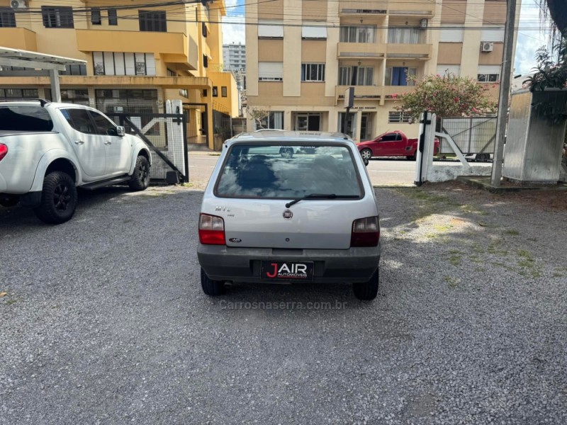 UNO 1.0 MPI MILLE WAY ECONOMY 8V FLEX 4P MANUAL - 2009 - GARIBALDI