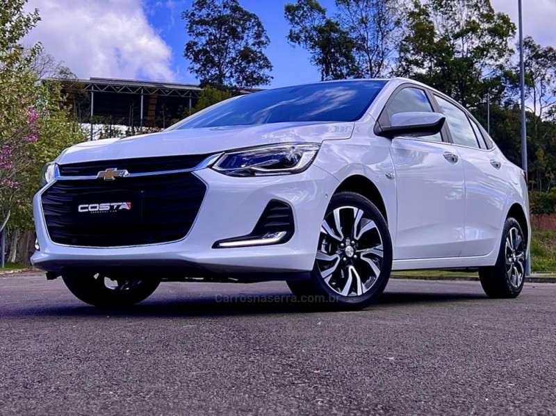 ONIX 1.0	PREMIER II PLUS 12V TURBO FLEX 4P AUTOMÁTICO - 2024 - BENTO GONçALVES