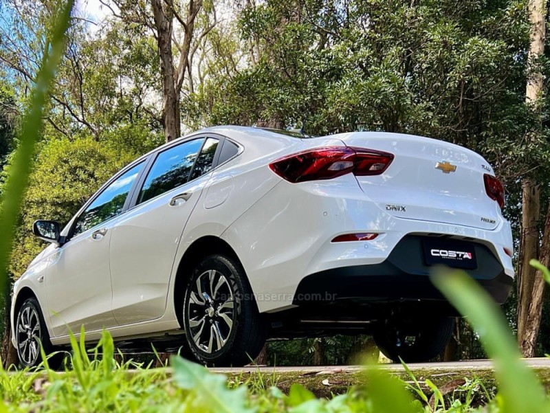 ONIX 1.0	PREMIER II PLUS 12V TURBO FLEX 4P AUTOMÁTICO - 2024 - BENTO GONçALVES