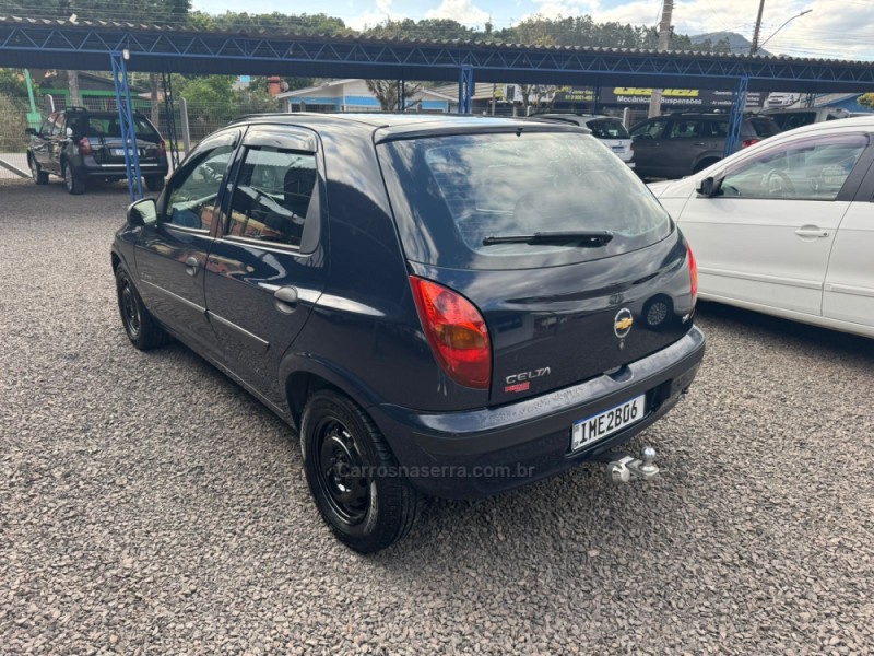 CELTA 1.4 MPFI SUPER 8V FLEX 4P MANUAL - 2005 - IGREJINHA