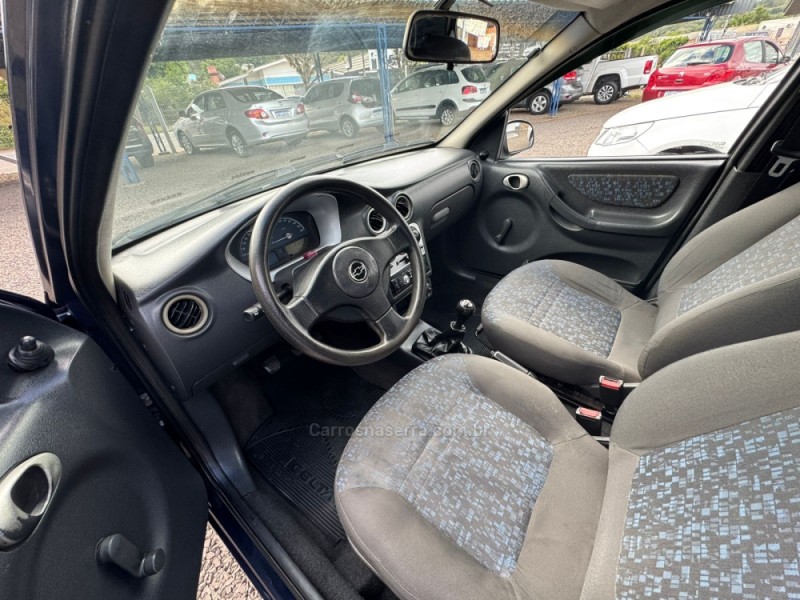 CELTA 1.4 MPFI SUPER 8V FLEX 4P MANUAL - 2005 - IGREJINHA