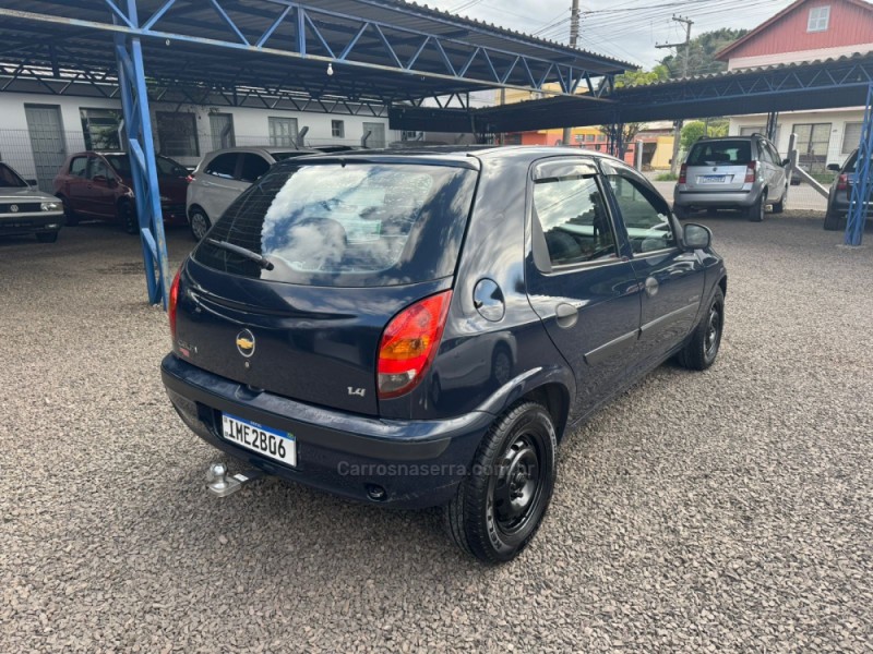 CELTA 1.4 MPFI SUPER 8V FLEX 4P MANUAL - 2005 - IGREJINHA