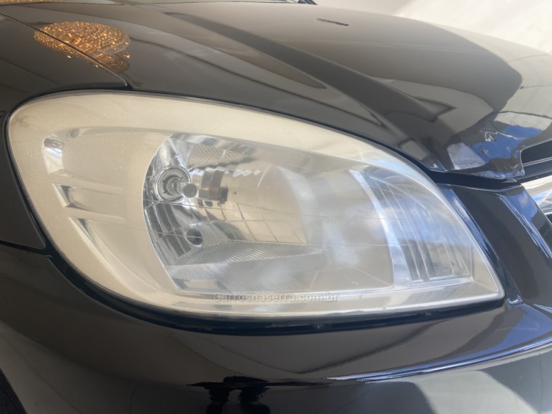PRISMA 1.4 MPFI MAXX 8V FLEX 4P MANUAL - 2011 - CANELA