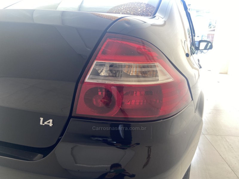 PRISMA 1.4 MPFI MAXX 8V FLEX 4P MANUAL - 2011 - CANELA