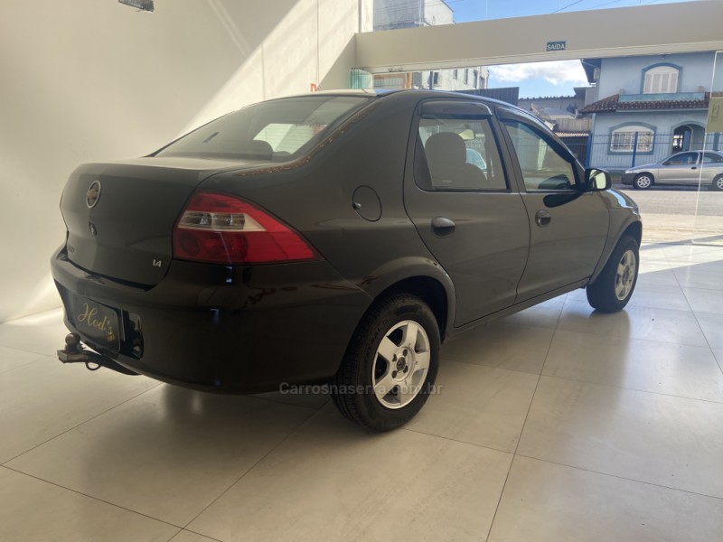 PRISMA 1.4 MPFI MAXX 8V FLEX 4P MANUAL - 2011 - CANELA