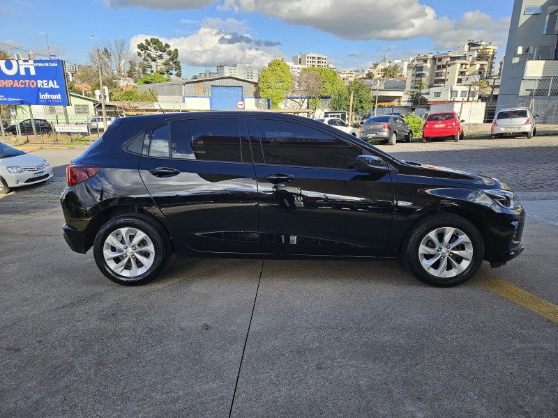 ONIX 1.0 LT 12V FLEX 4P MANUAL - 2022 - CAXIAS DO SUL