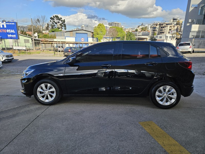 ONIX 1.0 LT 12V FLEX 4P MANUAL - 2022 - CAXIAS DO SUL