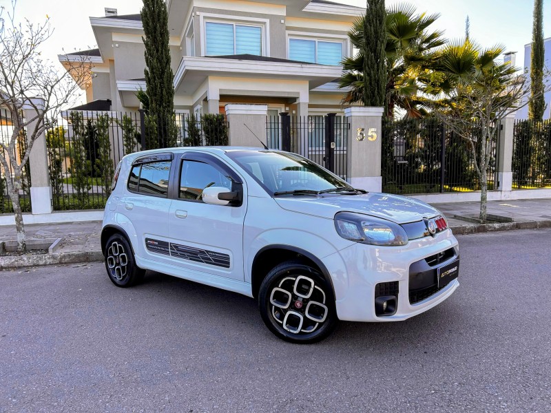 UNO 1.4 SPORTING 8V FLEX 4P MANUAL - 2015 - BENTO GONçALVES