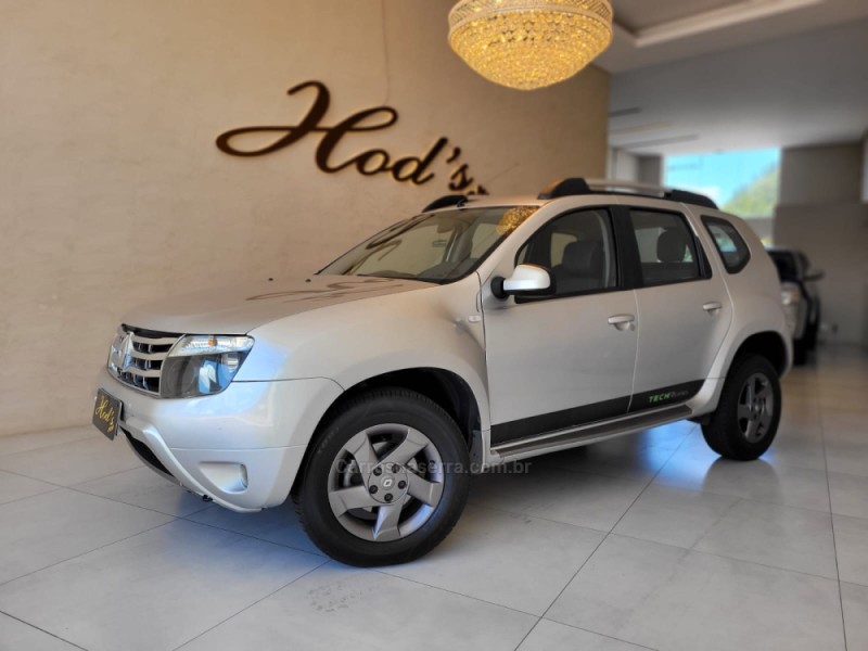 duster 2.0 dynamique 4x2 16v flex 4p automatico 2014 canela