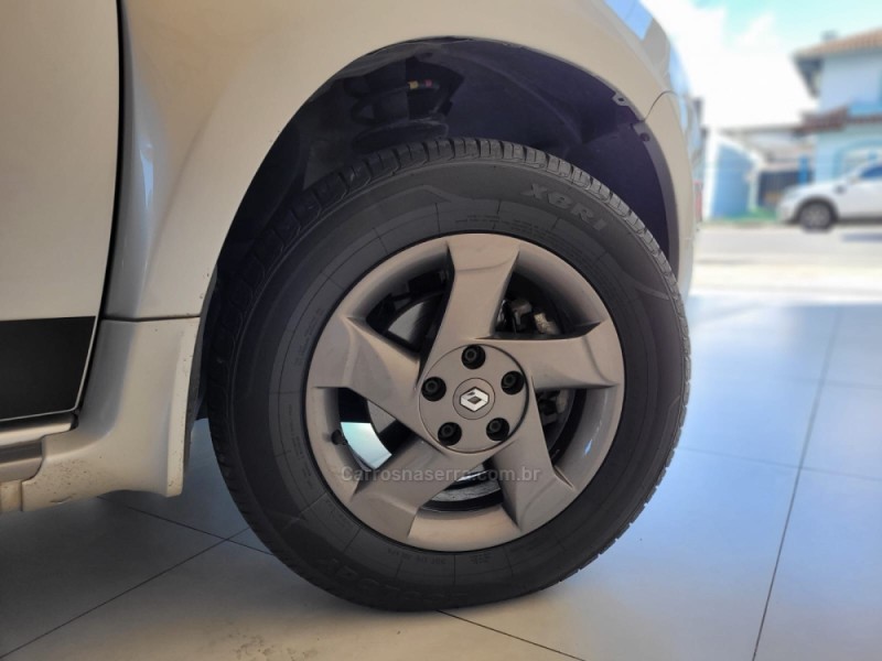 DUSTER 2.0 DYNAMIQUE 4X2 16V FLEX 4P AUTOMÁTICO - 2014 - CANELA