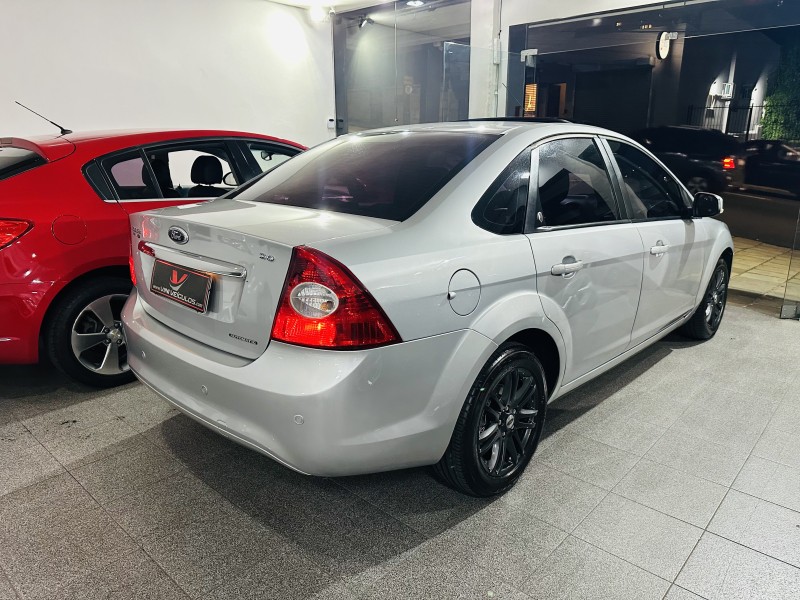 FOCUS 2.0 GHIA SEDAN 16V FLEX 4P AUTOMÁTICO - 2009 - CAXIAS DO SUL