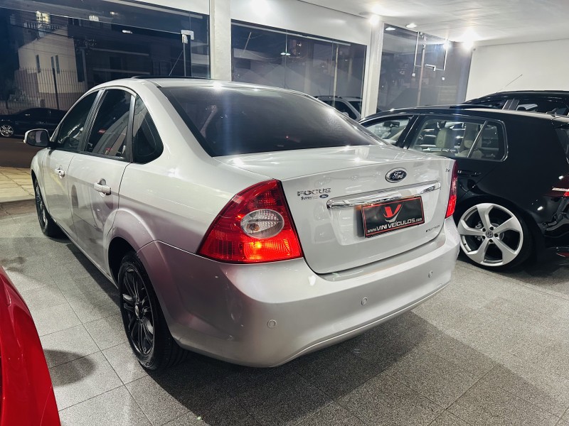 FOCUS 2.0 GHIA SEDAN 16V FLEX 4P AUTOMÁTICO - 2009 - CAXIAS DO SUL