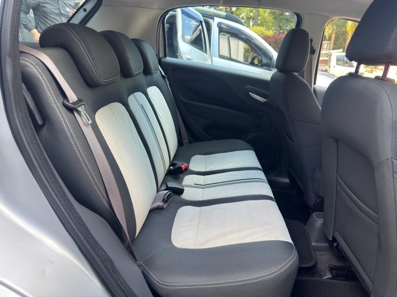 PUNTO 1.6 ESSENCE 16V FLEX 4P AUTOMATIZADO - 2013 - BENTO GONçALVES