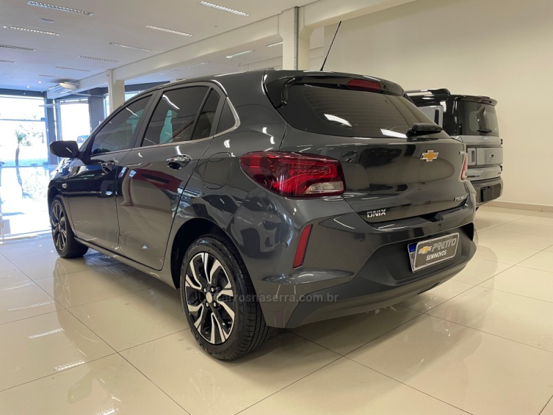 ONIX 1.0 PREMIER II 12V TURBO FLEX 4P AUTOMÁTICO - 2025 - VERANóPOLIS