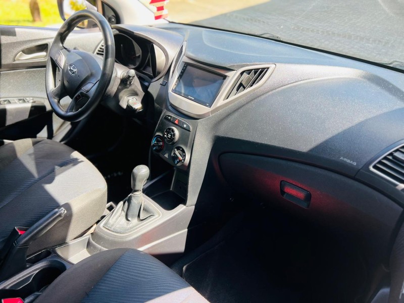 HB20S 1.6 COMFORT PLUS 16V FLEX 4P MANUAL - 2014 - BENTO GONçALVES