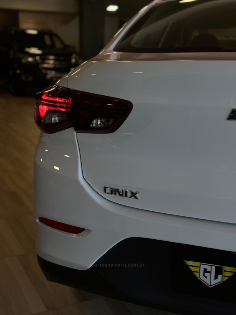 ONIX 1.0 LT2 PLUS 12V FLEX 4P MANUAL - 2022 - CAXIAS DO SUL