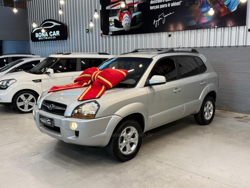 TUCSON 2.0 MPFI GLS 16V 143CV 2WD FLEX 4P AUTOMÁTICO - 2013 - CAXIAS DO SUL