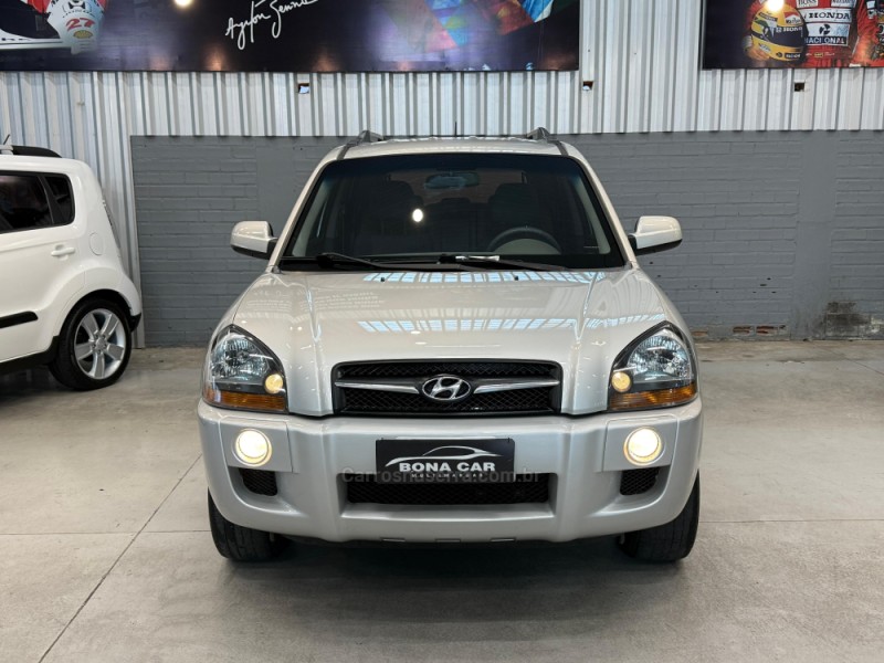 TUCSON 2.0 MPFI GLS 16V 143CV 2WD FLEX 4P AUTOMÁTICO - 2013 - CAXIAS DO SUL