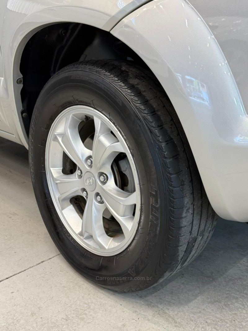TUCSON 2.0 MPFI GLS 16V 143CV 2WD FLEX 4P AUTOMÁTICO - 2013 - CAXIAS DO SUL