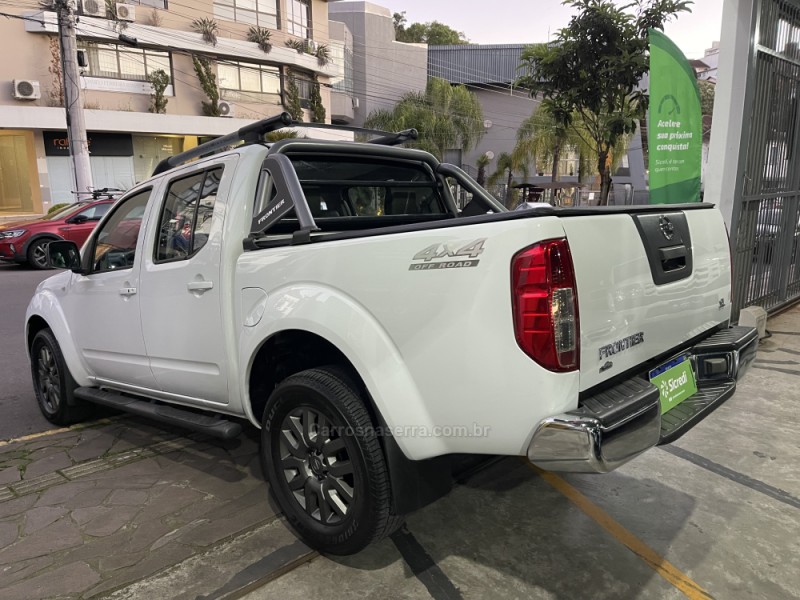 FRONTIER 2.5 SL 4X4 CD TURBO ELETRONIC DIESEL 4P AUTOMÁTICO - 2016 - BENTO GONçALVES