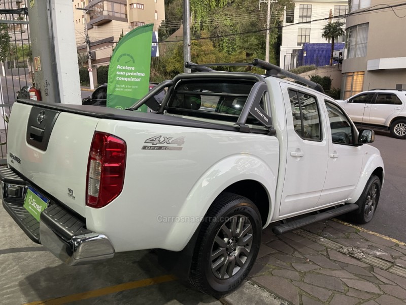 FRONTIER 2.5 SL 4X4 CD TURBO ELETRONIC DIESEL 4P AUTOMÁTICO - 2016 - BENTO GONçALVES