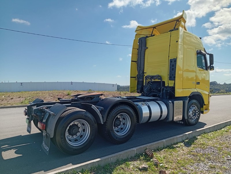 FH 460 GLOBETROTTER 6X2 - 2012 - FARROUPILHA
