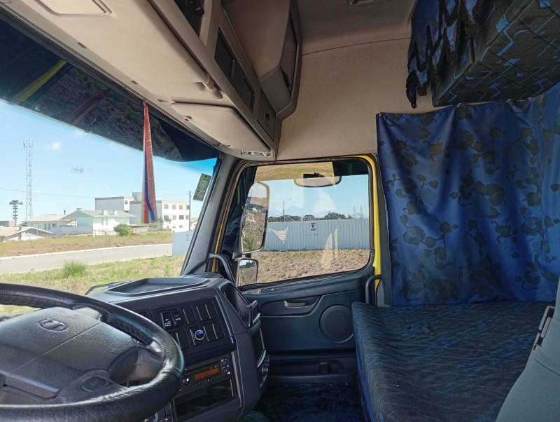 FH 460 GLOBETROTTER 6X2 - 2012 - FARROUPILHA