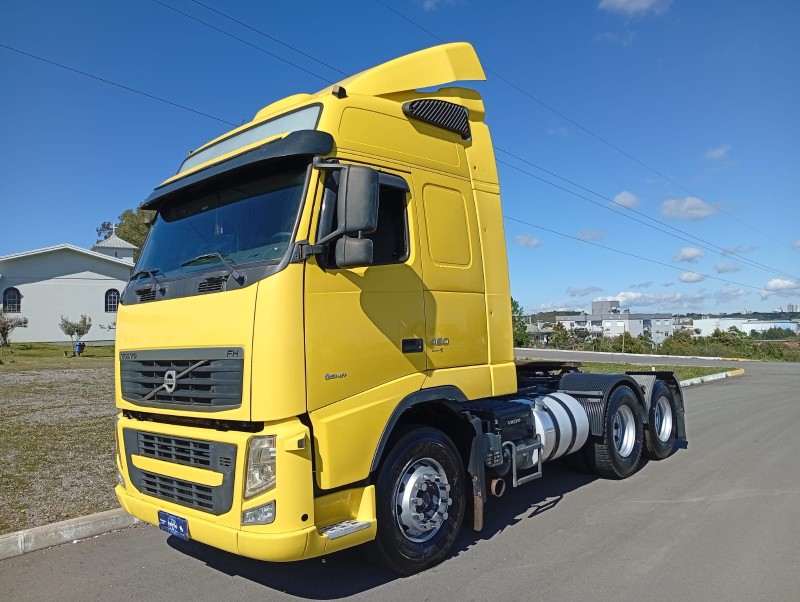 FH 460 GLOBETROTTER 6X2 - 2012 - FARROUPILHA